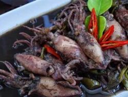 cara-masak-cumi-cumi-kuah-hitam-gurih