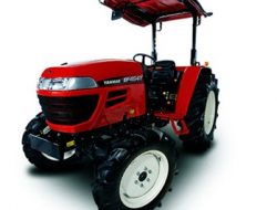 Harga dan Spesifikasi Traktor Yanmar Roda 4  EF494T dan EF393T